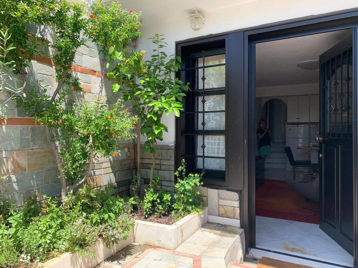 Gemuetliches Appartement In Ano Poli Salonicco Esterno foto