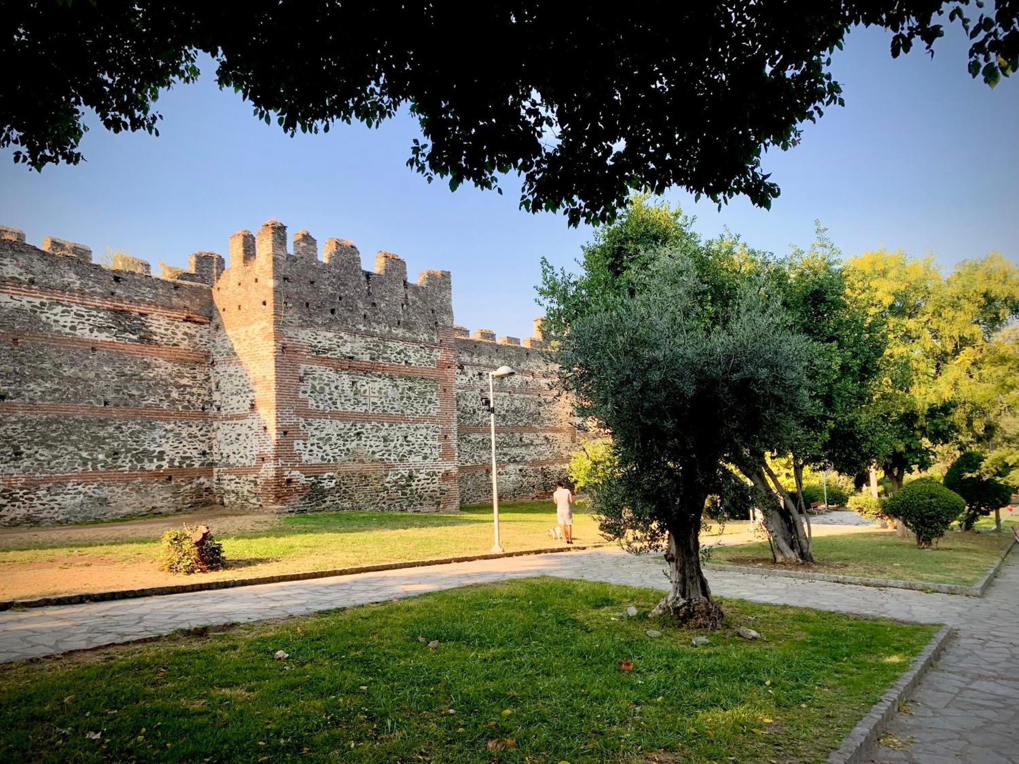 Gemuetliches Appartement In Ano Poli Salonicco Esterno foto