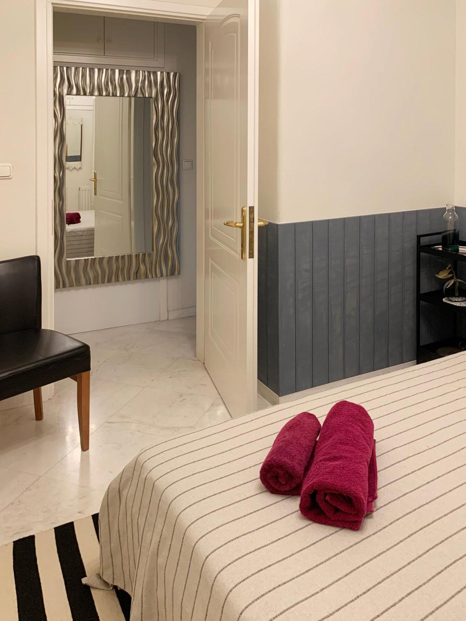 Gemuetliches Appartement In Ano Poli Salonicco Esterno foto