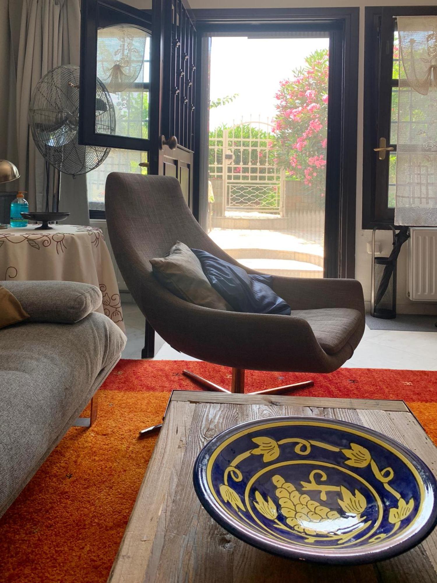Gemuetliches Appartement In Ano Poli Salonicco Esterno foto